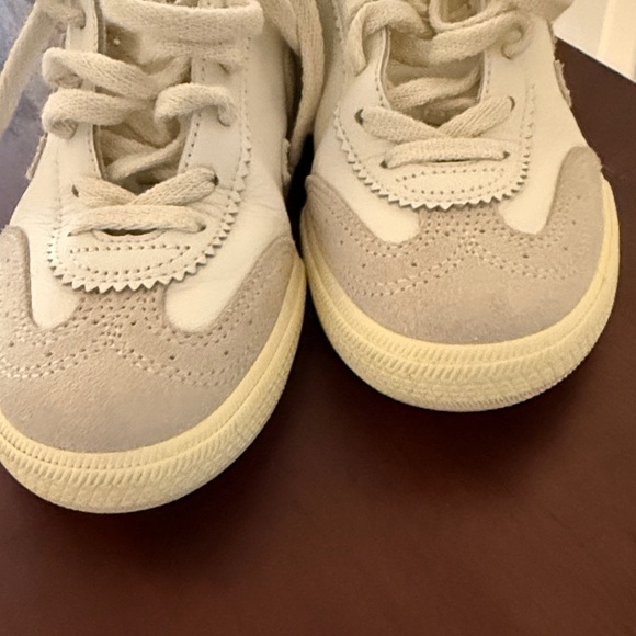 Veja Volley Sneakers - Picture 4 of 5